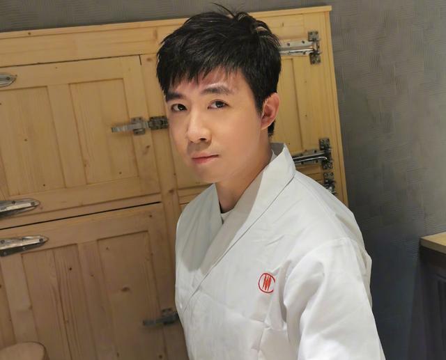 俞灏明现在脸部修复,俞灏明牙龈上火原因