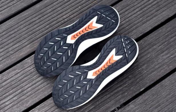 货狠话不多！小米“防香港脚”神器，199媲美2569体验，米粉：抢