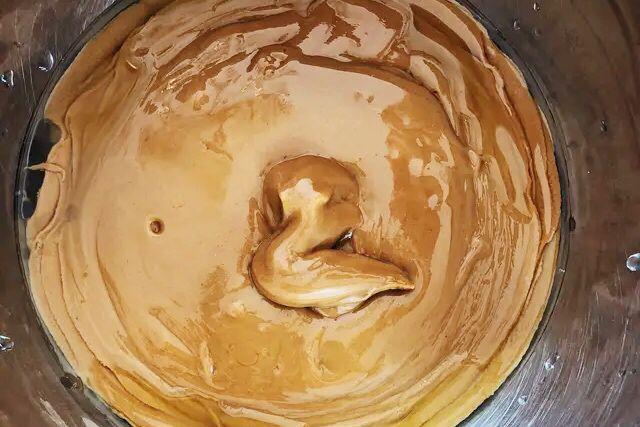 黑芝麻直接和面烙饼,芝麻酱火烧如何做得又酥又软