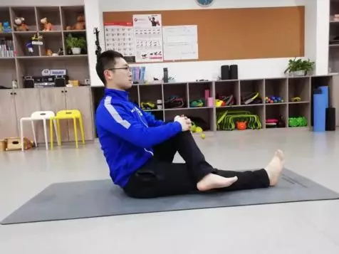 久坐整个臀部不舒服,夏天久坐者屁股又痛又破皮怎么办