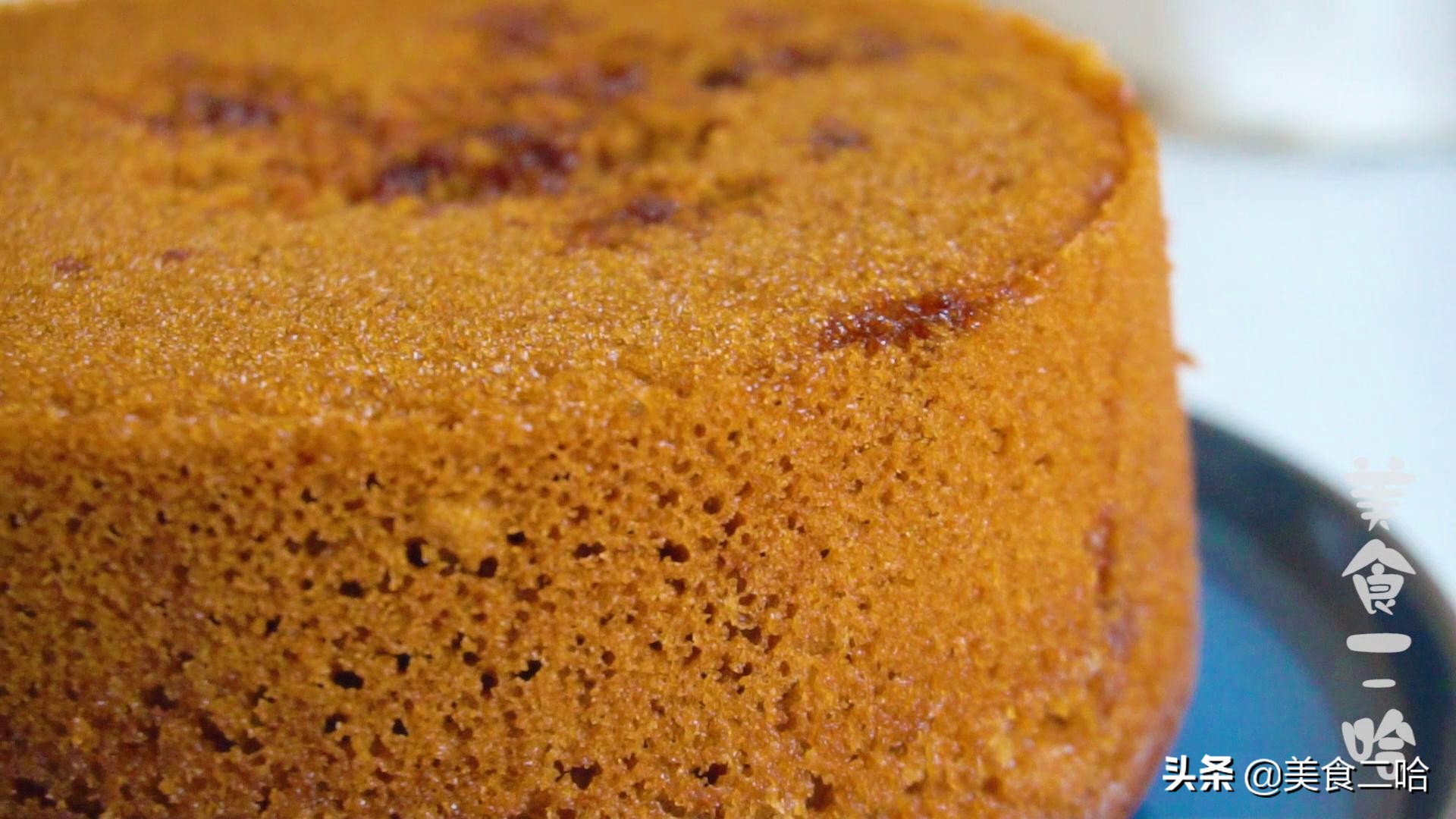 红糖发糕不放酵母粉可以用小苏打,红糖发糕的好吃做法不揉面不发面