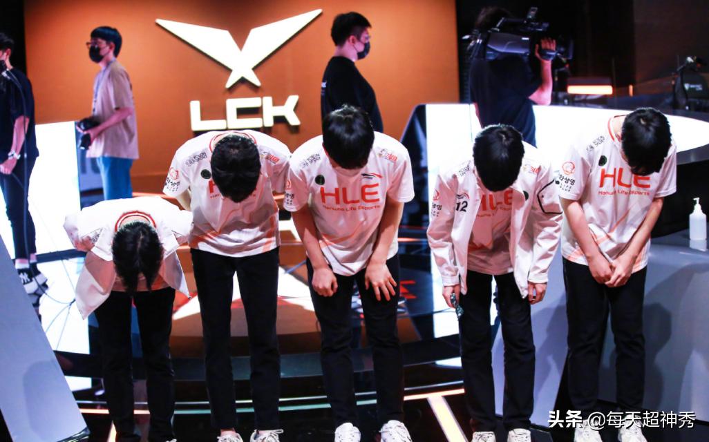 hle全胜晋级s11正赛,hle最新比赛chovy