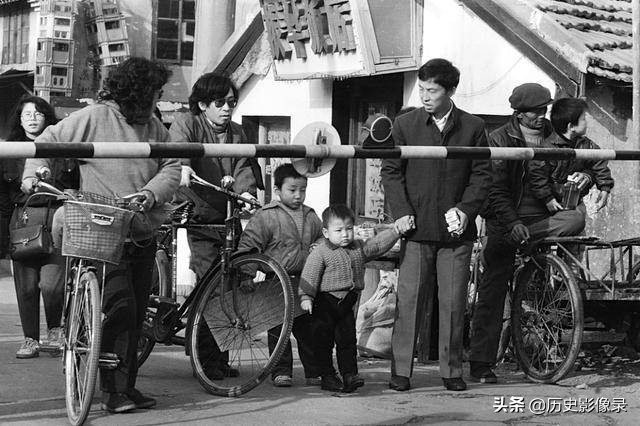 上海潭子湾路老照片,上海三十年代老照片贫民窟