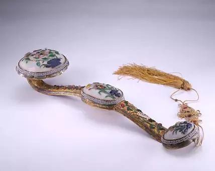 古人挠痒神器，一柄在握，岁美人和