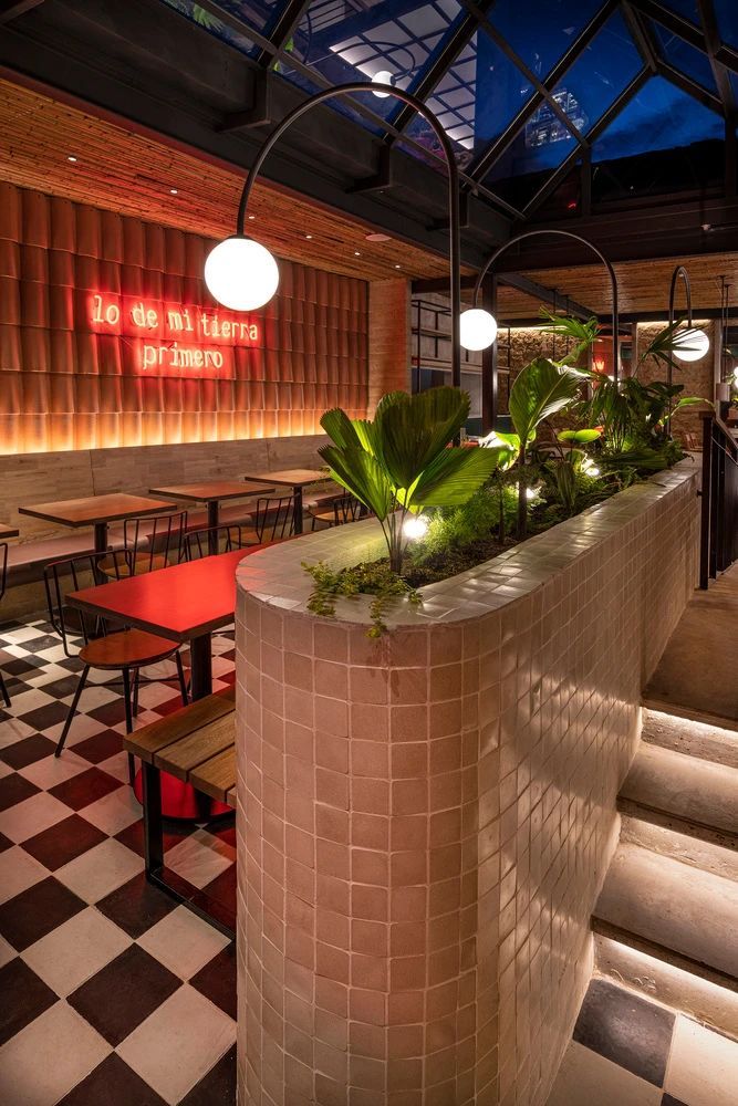 咖啡馆的闲暇时光,咖啡馆里惬意美好的时光