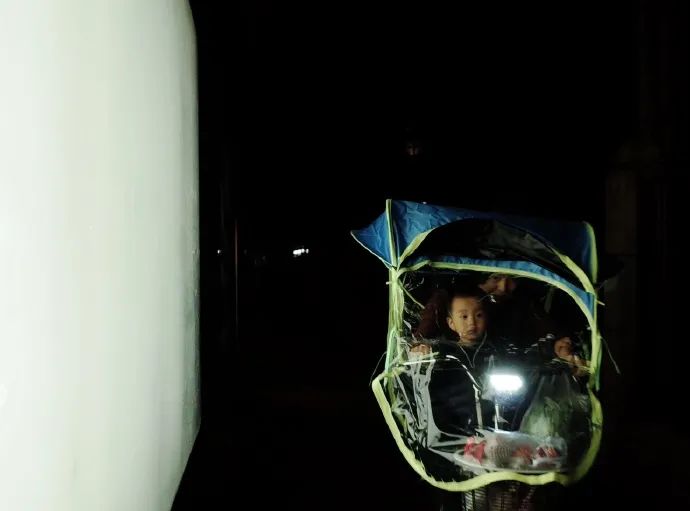 ​城市缝隙里的「业余人类观察家」