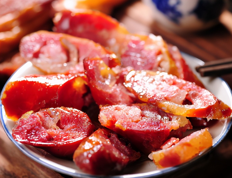 腊肠灌好别直接晒！多加一步，腊肠紧实不开裂，鲜香入味，超好吃