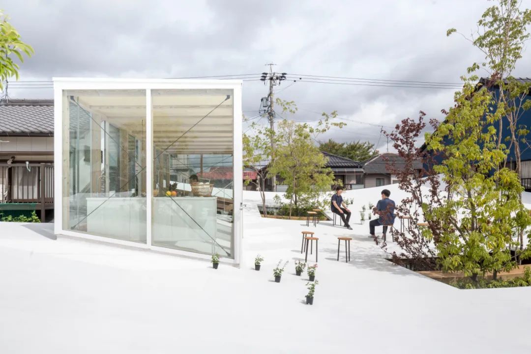 建筑的设计感探索,开放性的露台式建筑