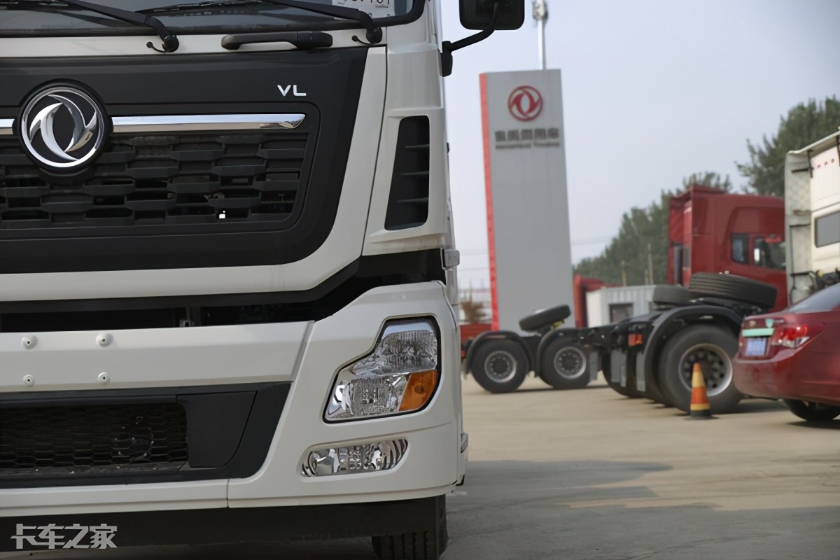 东风天龙重卡有什么优缺点,东风天龙4x2最新版牵引车多少钱
