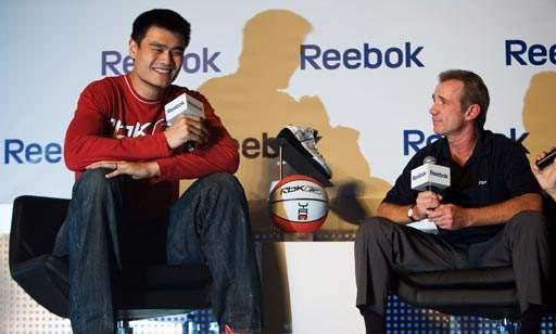 姚明为何选择了锐步,锐步签约姚明带来多少收益