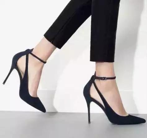 小个子穿什么高跟鞋显高冬天,高跟鞋小个子显高