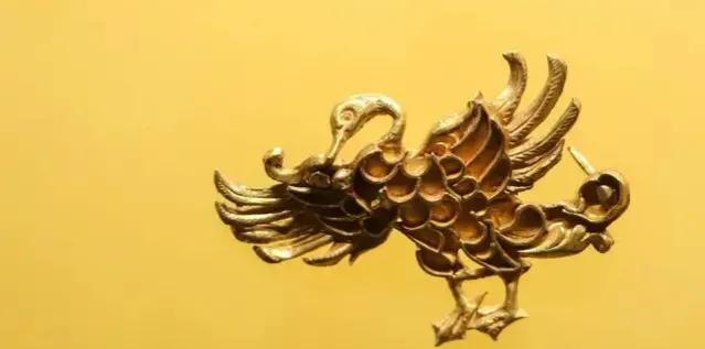 卡地亚手镯保值还是黄金手镯保值,黄金保值是金条好还是饰品好