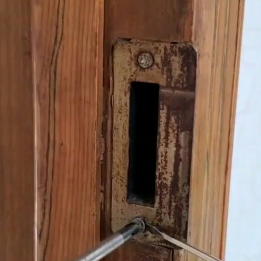 家具安装螺丝孔松了如何补救,家具螺丝钉孔怎么处理