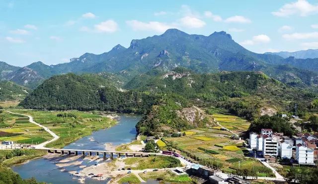 浙江隐藏一座仙境,浙江距离杭州1小时车程的城市