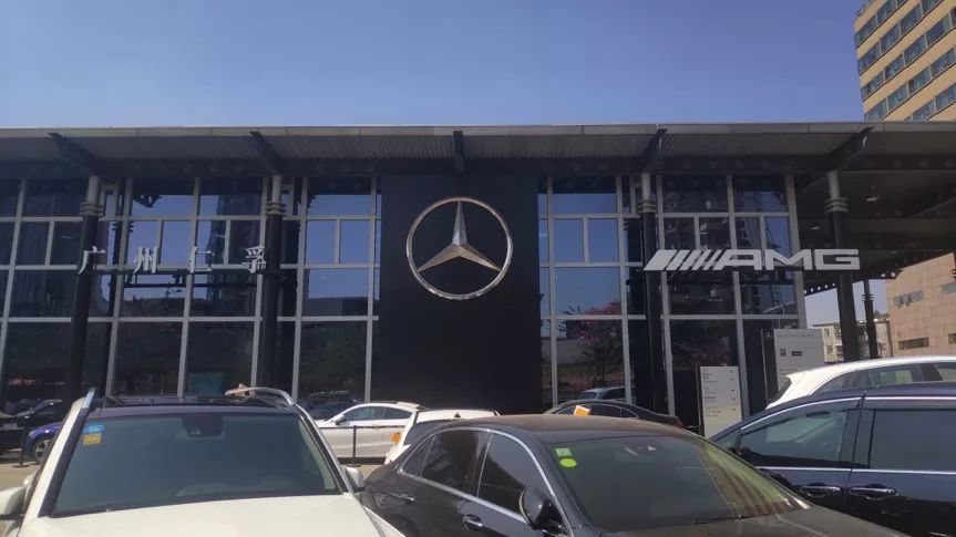 奔驰新车上市大概多久4s店会有货,奔驰4s店是否有现车卖