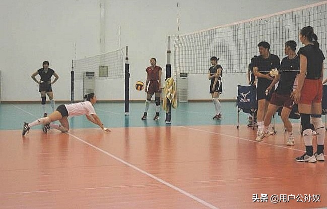 中国女排自由人18号简介,中国女排自由人集锦