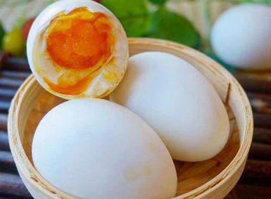 各种咸菜的家常腌制方法大全,快速的腌制咸菜的方法