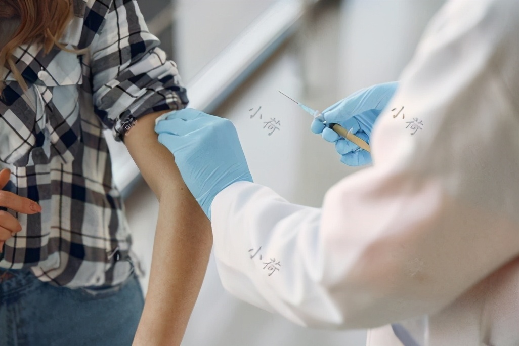 下身不规则出血半年是宫颈癌,下体出血确诊宫颈癌