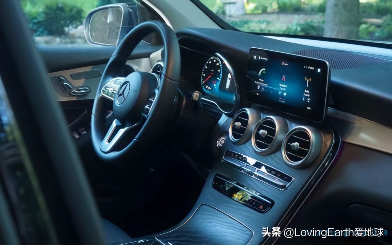 2021奔驰glc3004matic轿跑,2021款奔驰glc3004maticamgline