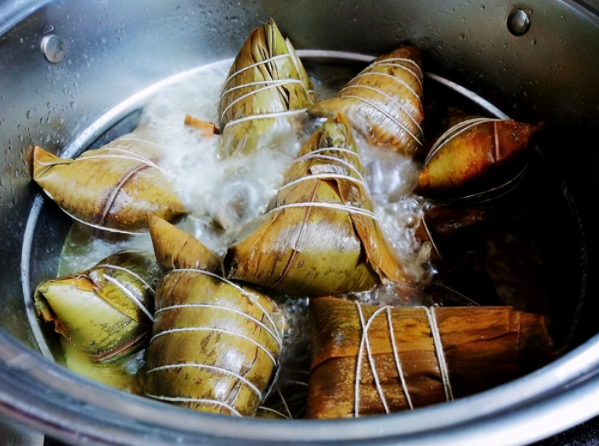 煮生粽子熟得快最正确的方法,煮粽子熟得快最正确的方法