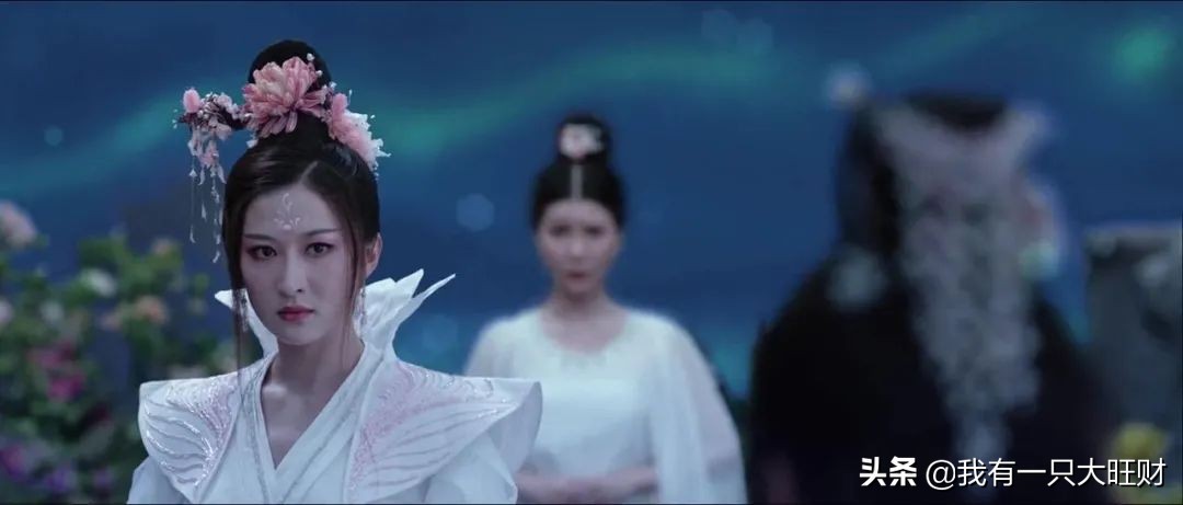 妖手摧花花神吐血,妖手摧花跳崖片段