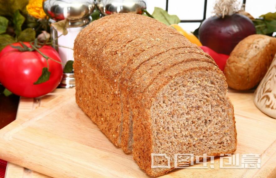 刚做好的面包怎样保存才能松软,面包怎样储存还能松软