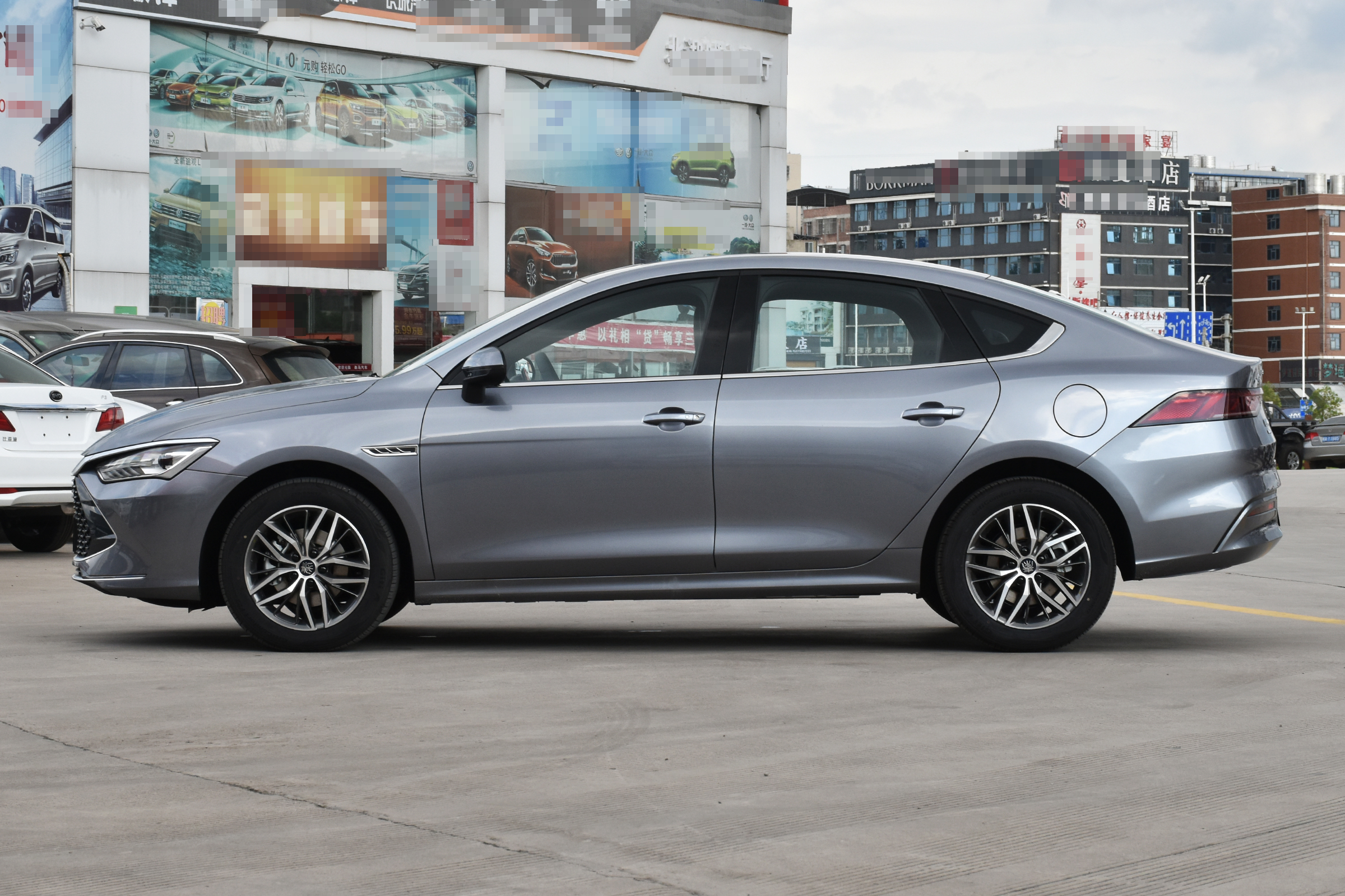 秦plusdm-i配置差价合理吗,秦plusdm-i真的能省油吗