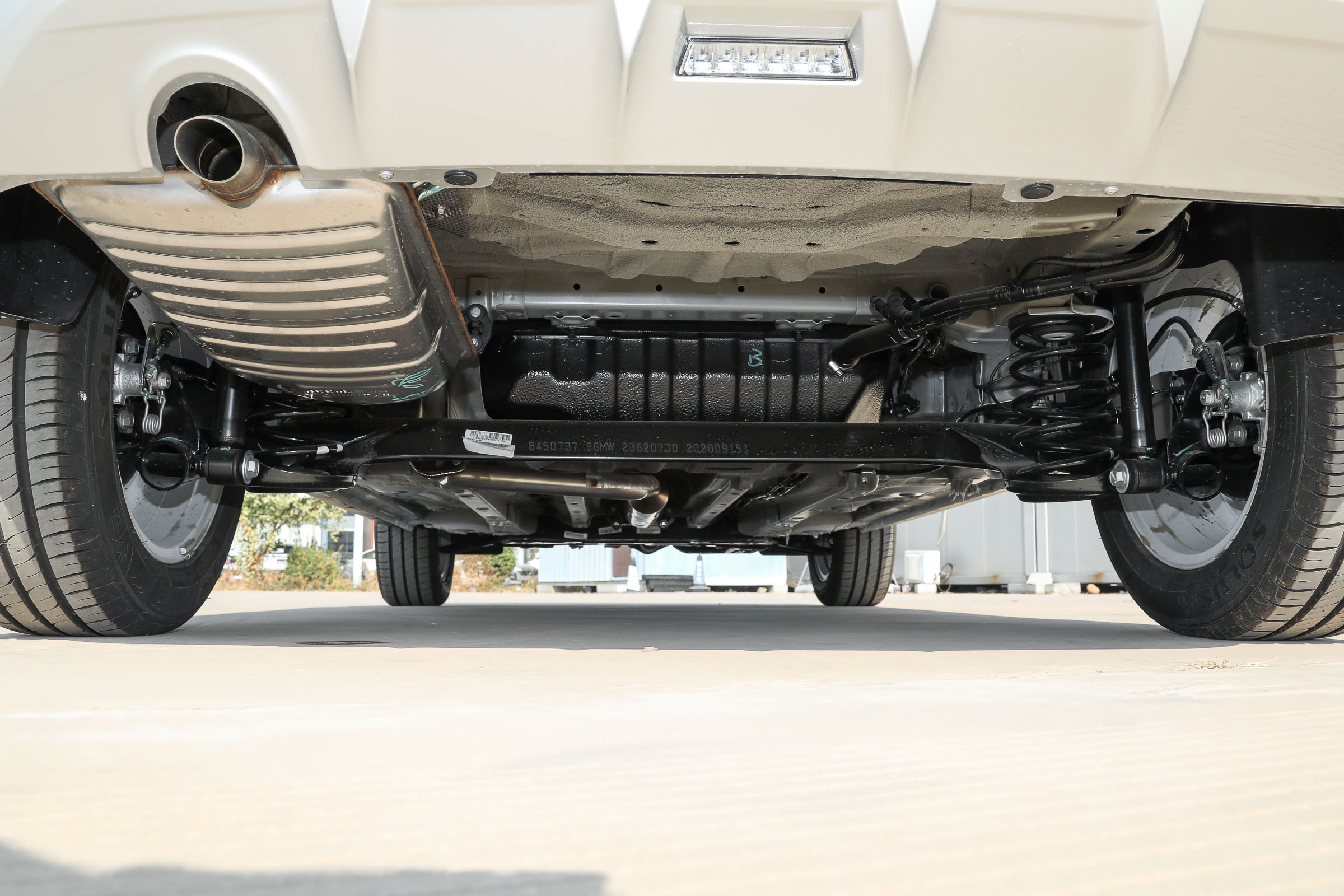 从销量萎靡到新车被抢购,从月销过万到逆势下滑