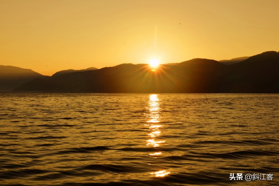 鍗拌薄鏃ュ嚭杩樻槸鏃ュ嚭鍗拌薄,鏃ュ嚭鍗拌薄鎻忕粯鐨勬槸鏃ュ嚭杩樻槸鏃ヨ惤