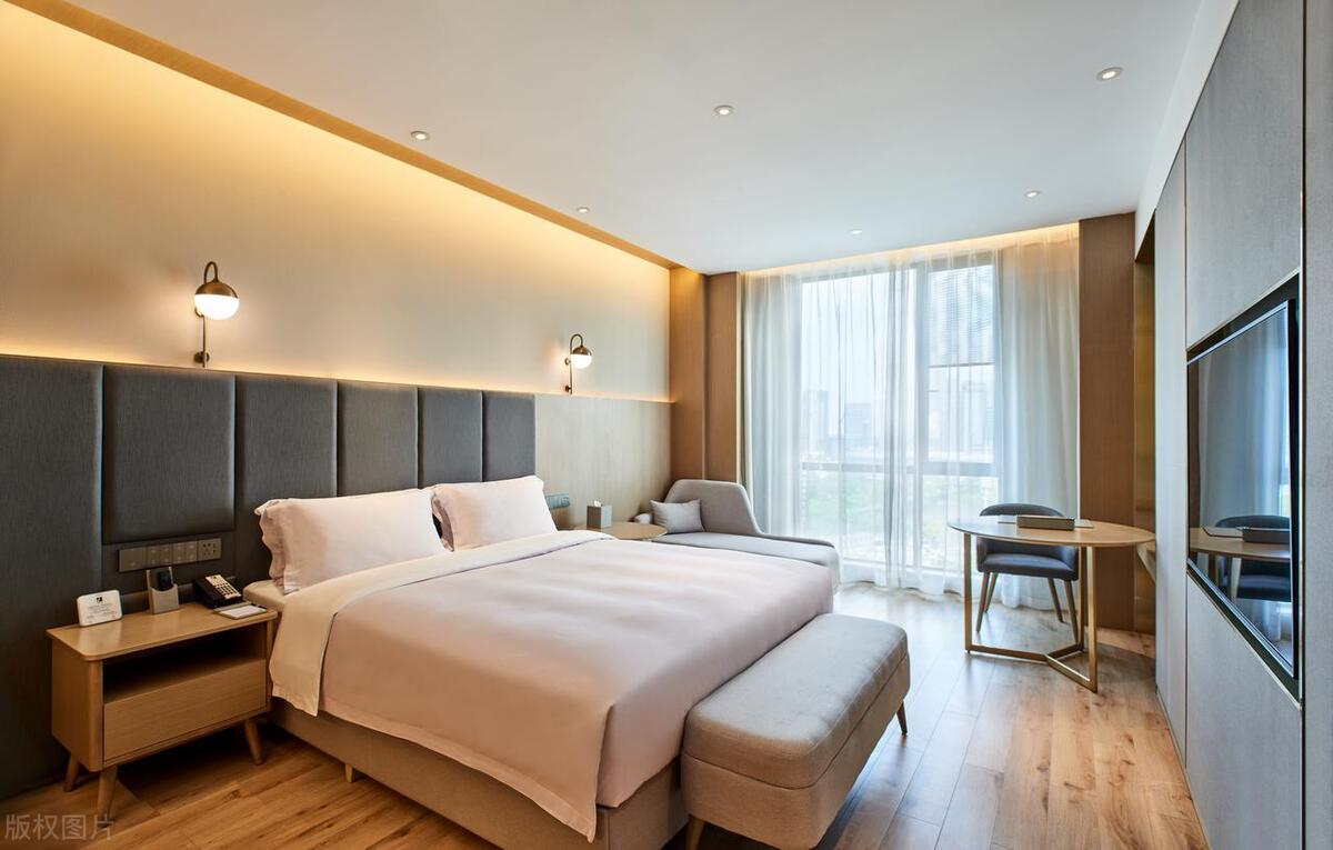 卧室床选2米长还是2.2米,卧室的床要选高的还是低的