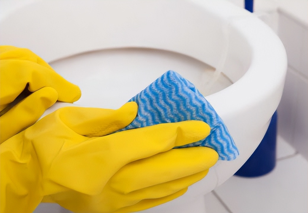 卫生间瓷砖水垢清洁方法,家庭卫生间清洁的最好方法