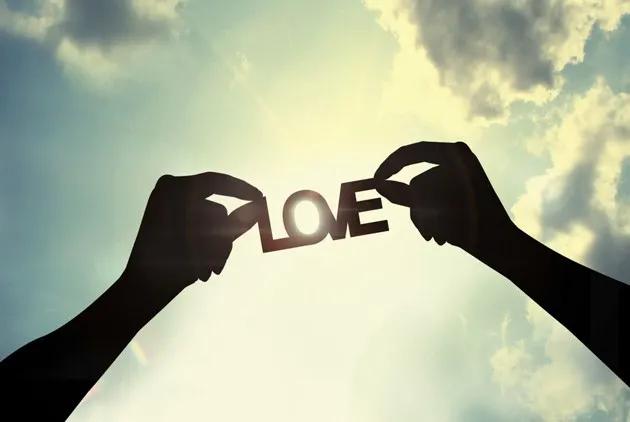 十年前相遇相识相知是一种缘分,致我们十年的缘分到头