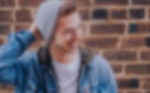 男生发什么朋友圈吸引妹子,男生为什么吸引女生注意力