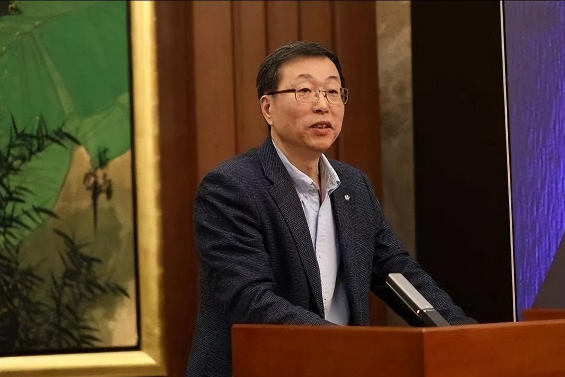 他用甲骨文写了一篇文章,他用甲骨文写作文惊艳了全国