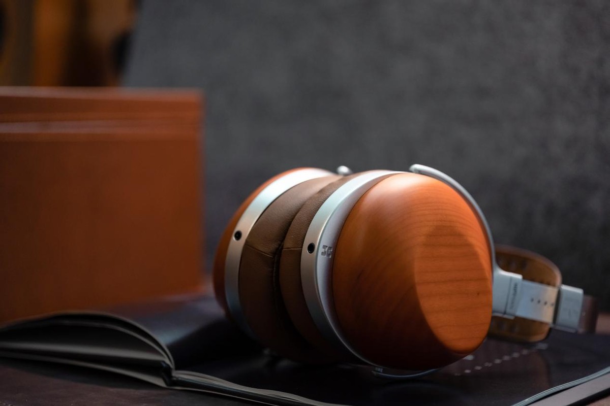 这就是参考级Hi-End听感，领略封闭式平板耳机巅峰HIFIMANHE-R10P