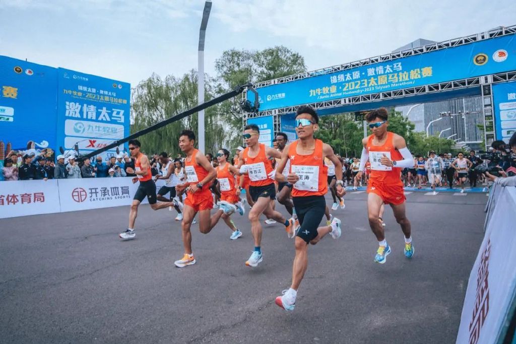 银川破马拉松中国纪录,银川夺冠