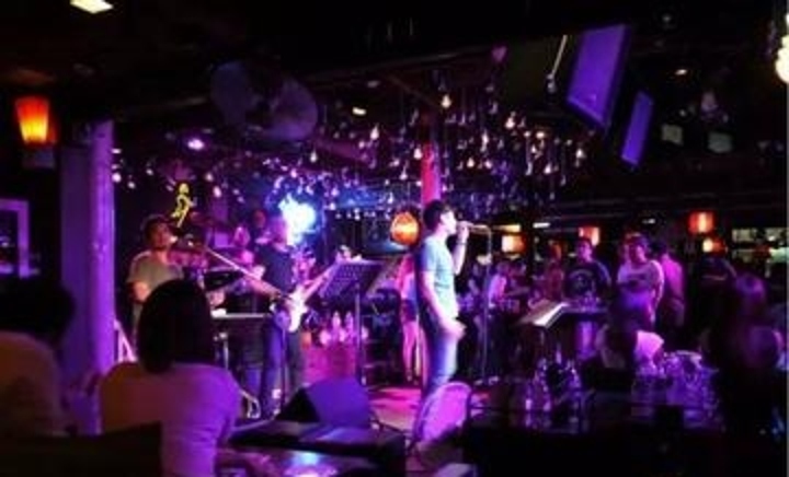 酒吧真实的生活写照,酒吧夜店的生活方式