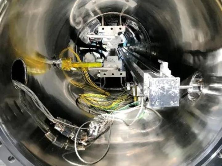 光刻机蔡司镜片中国能攻破吗,德国蔡司光刻机镜片精度