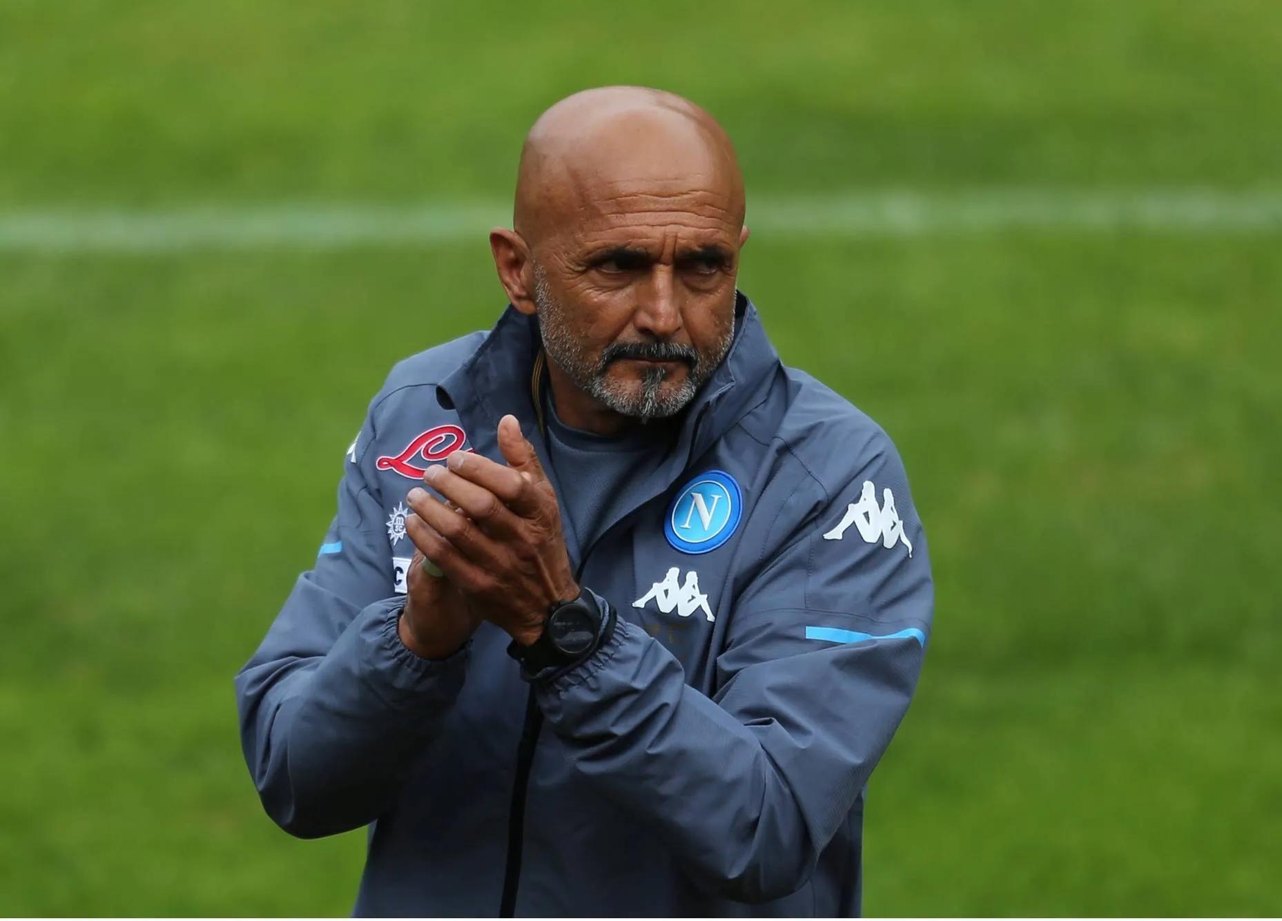 那不勒斯卫冕冠军,那不勒斯三度换帅