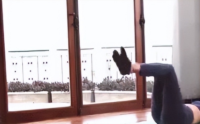 腹部赘肉多4个训练动作教你减腹,怎么瘦腹两侧赘肉