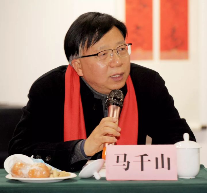 年味浓迎新春南京,迎新春展春联