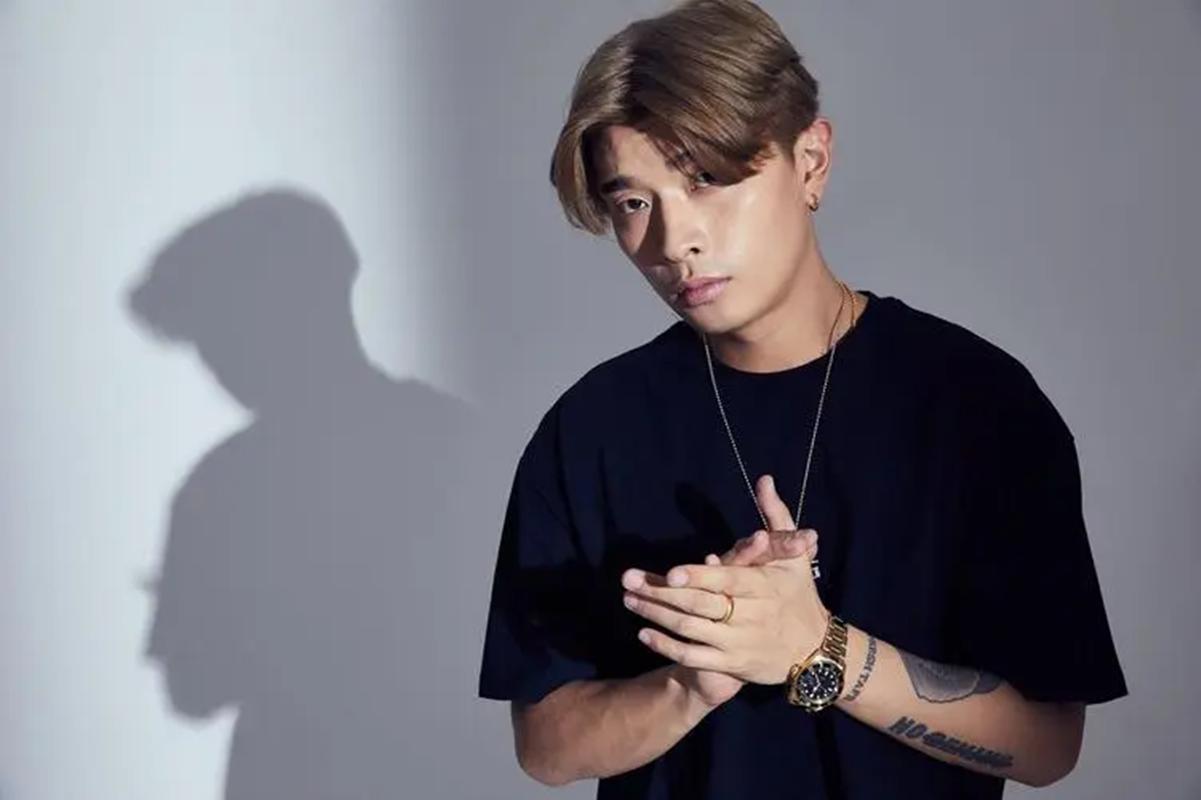 演唱会再爆猥琐事件!多名女观众遭毒手,满舒克现场活捉“*狼色**”