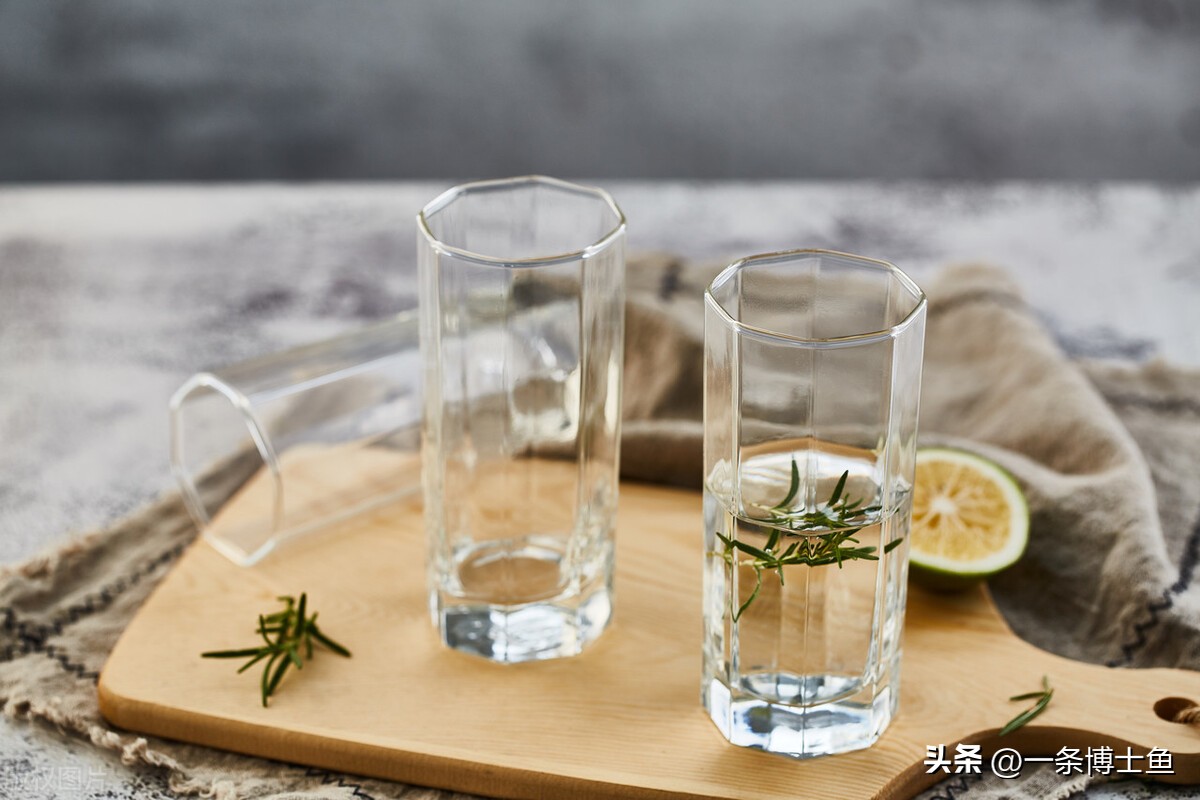 玻璃陶瓷不锈钢保温杯哪个最安全,玻璃杯和塑料杯哪个耐高温