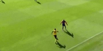 巴萨游子归来！看他就像看人类足球进化史：用了7年走出石器时代