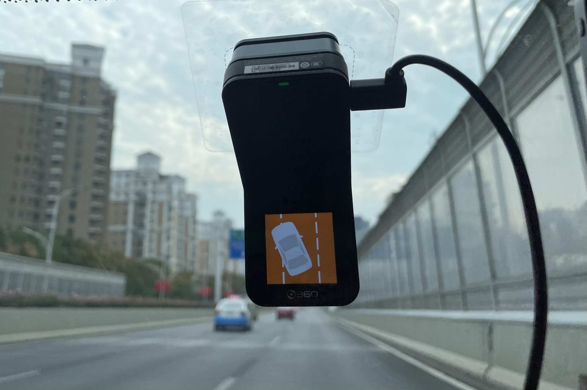 4k夜视行车记录仪,360行车记录仪g900测评视频