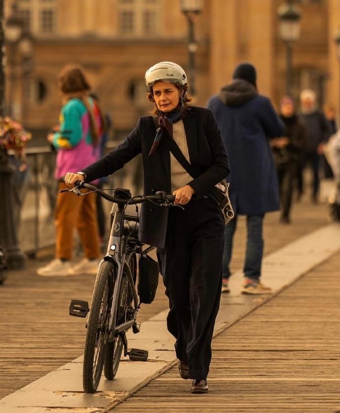 巴黎女性穿搭复古,巴黎人的时尚穿搭