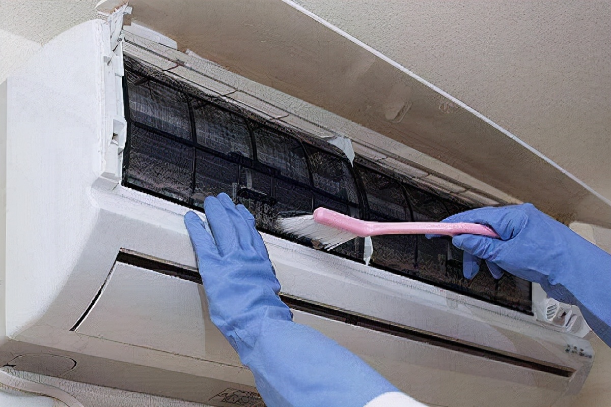 空调清洗未用清水清理,空调清洗没有清洗剂怎么办