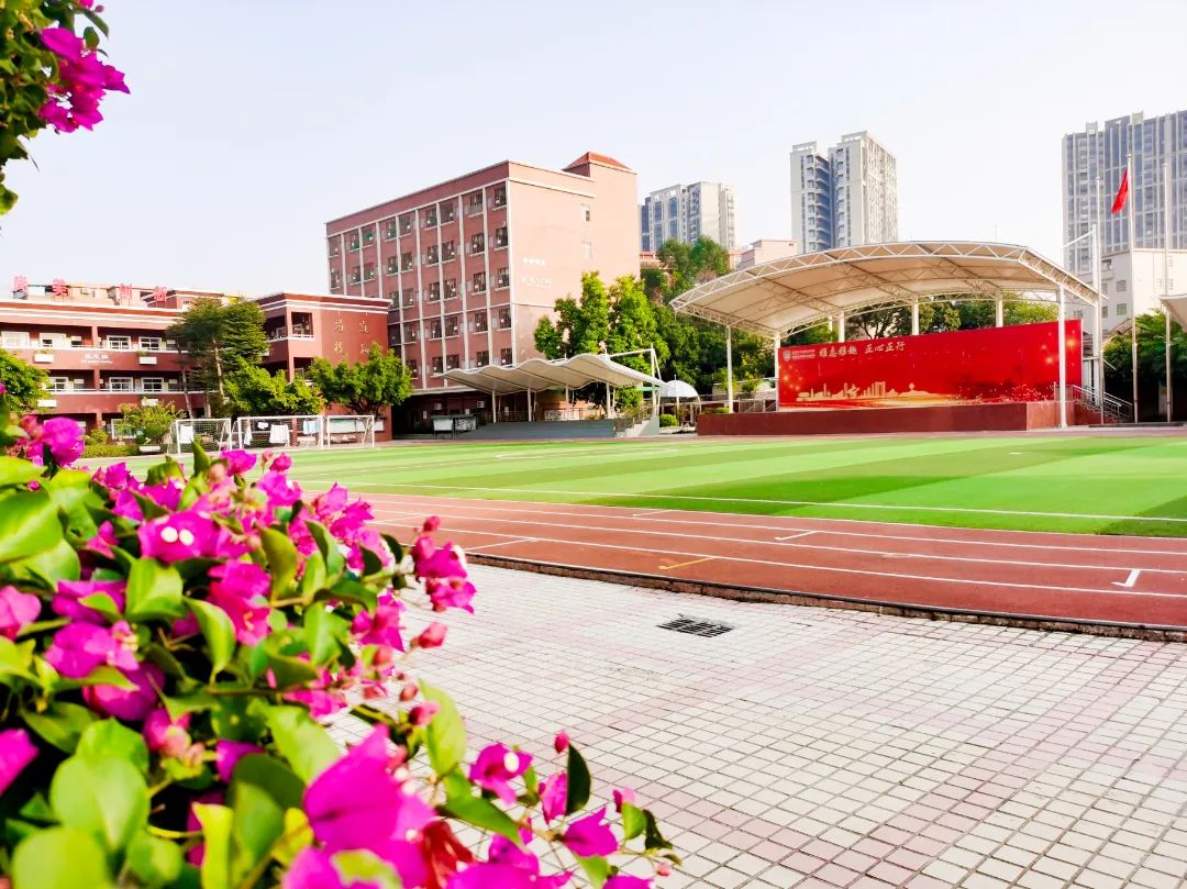 石碣四海学校和碣识学校哪个好,东莞石碣四海学校2018级