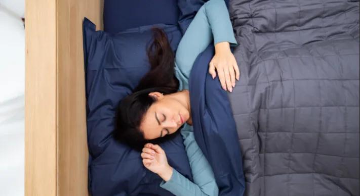 乌云密布风雨飘摇,乌云密布股票行情