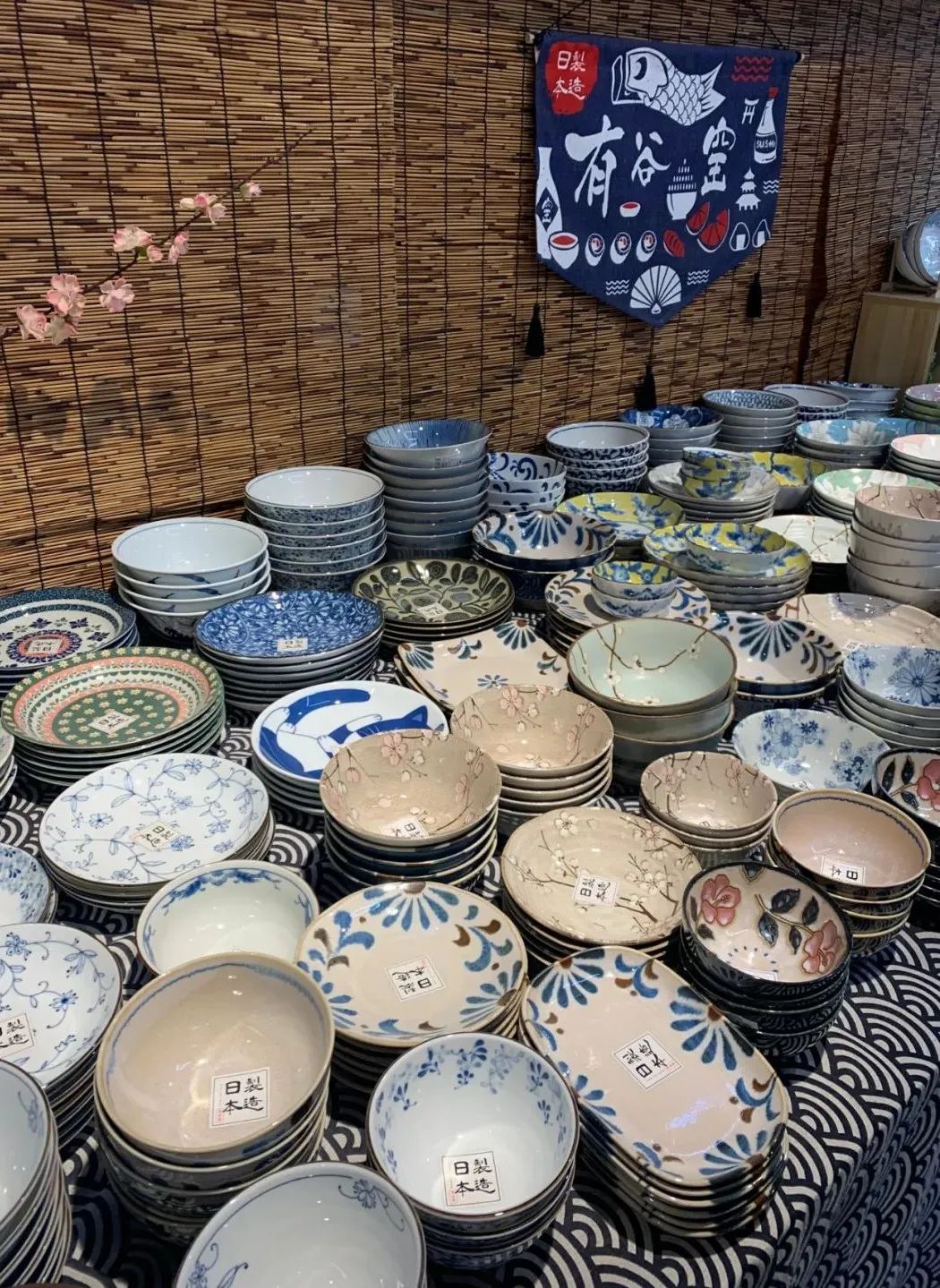 这座被赚钱耽误的浙江小县城，藏着无数吃货惦记的世界美食